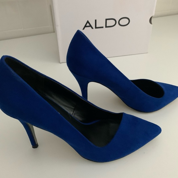 Blue shade shoes - Picture 6 of 7